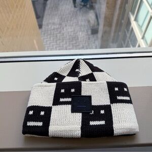 Face Logo Wool Blend Beanie